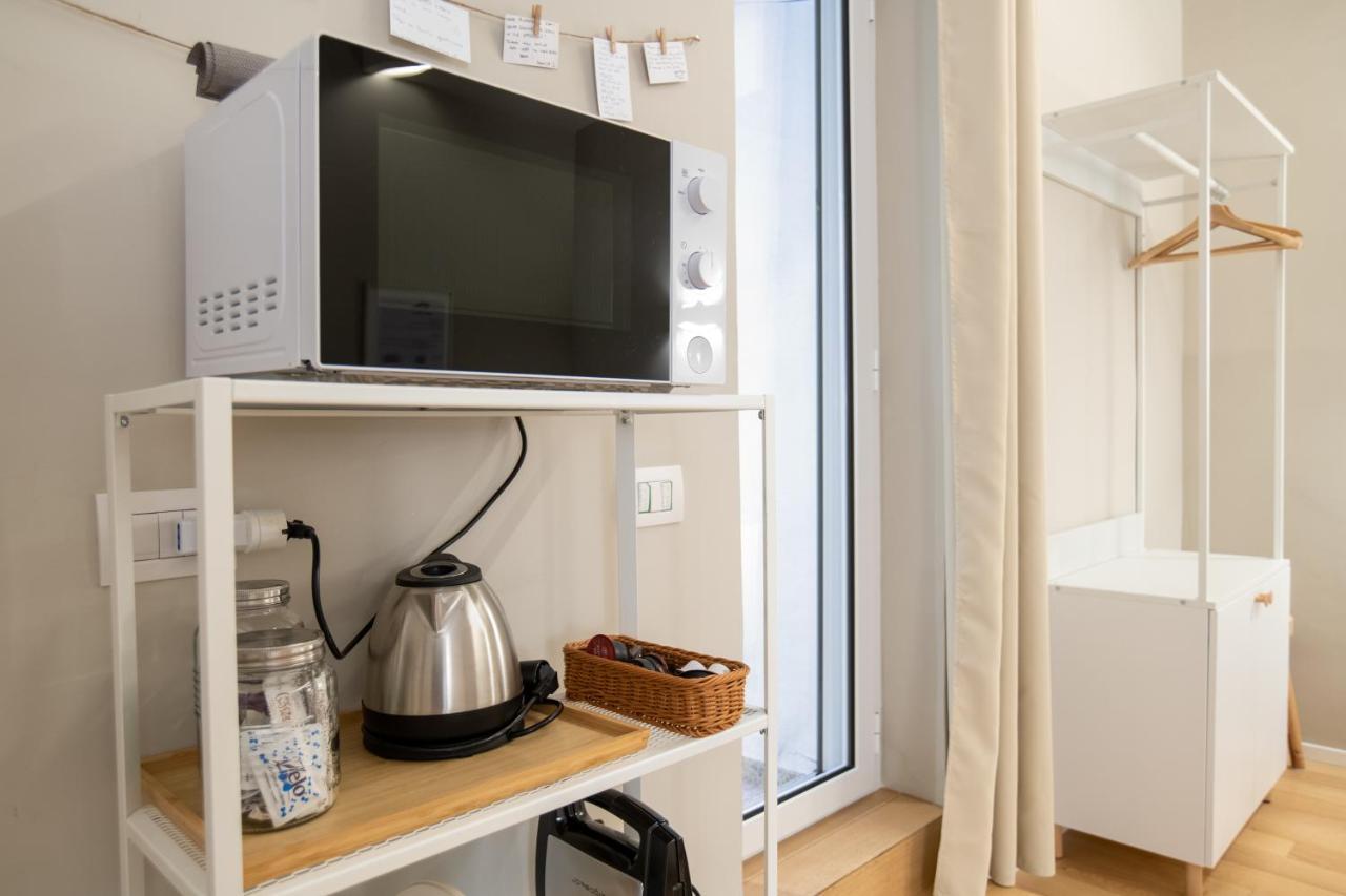 Room24 L Bari Bagian luar foto