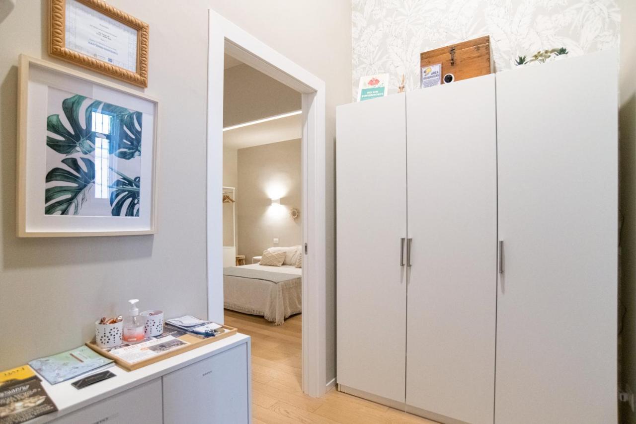 Room24 L Bari Bagian luar foto